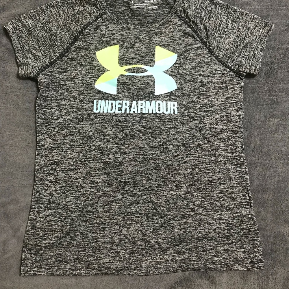 Under Armour Girls Shirt